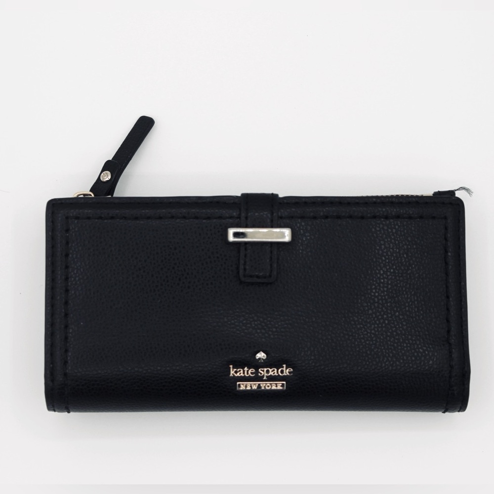 Kate Spade ♠️ Pebbled Wallet
